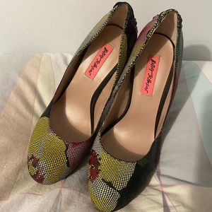 Betsy Johnson Corset platform heels